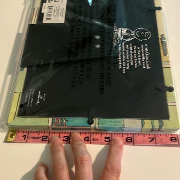 Peanuts Vintage Strip Photo Frame Holds 4x6 Photo by Hallmark - Picture 6 of 6